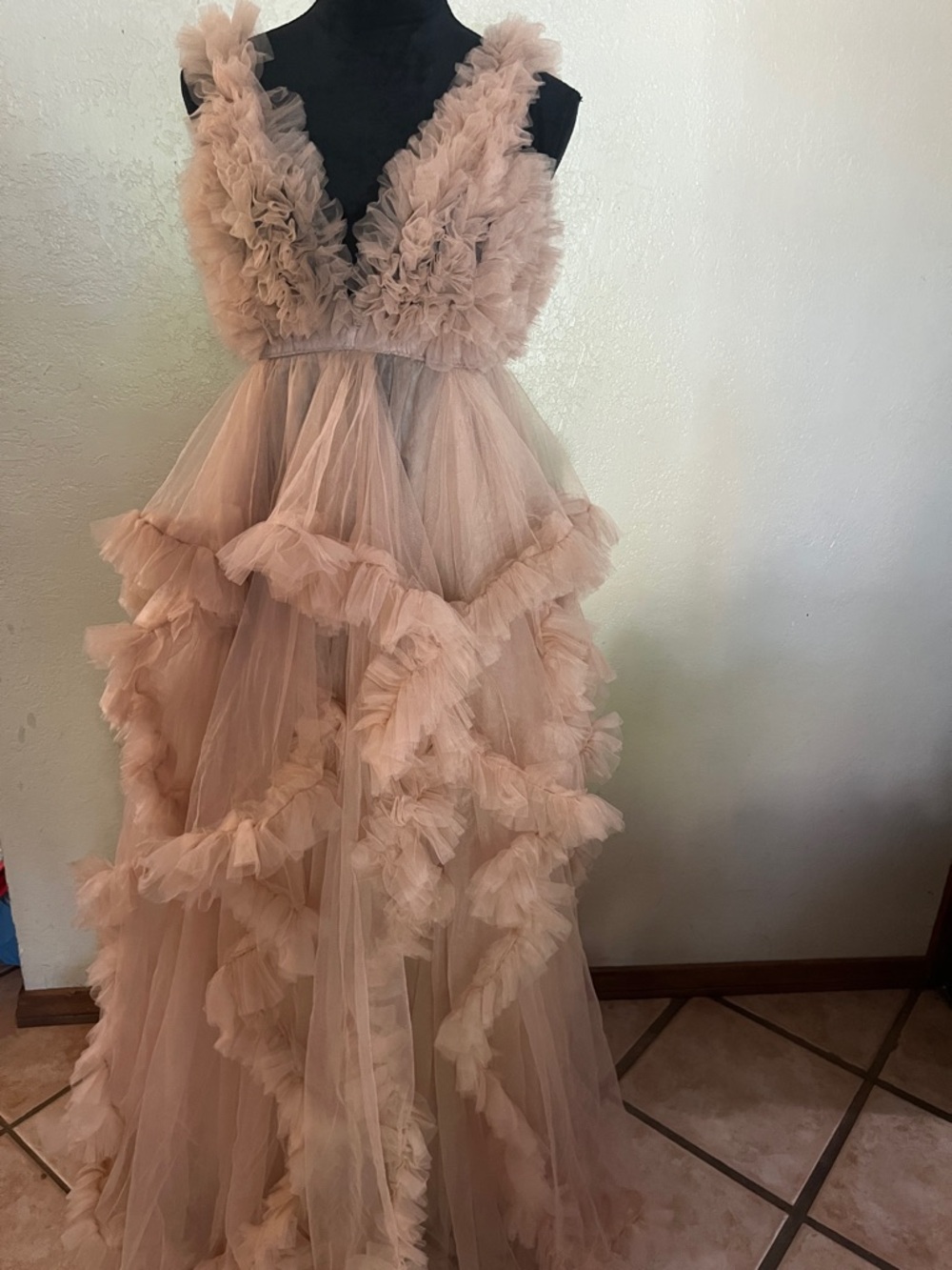 Maternity gown tulle pink , maternity shoot